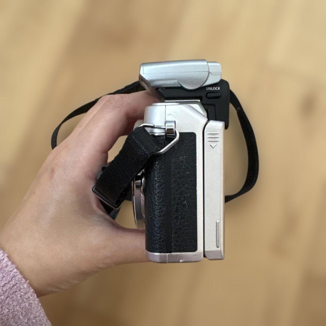 OLYMPUS PEN E-PL7 ミラーレス一眼 ジャンク　黒　ブラック