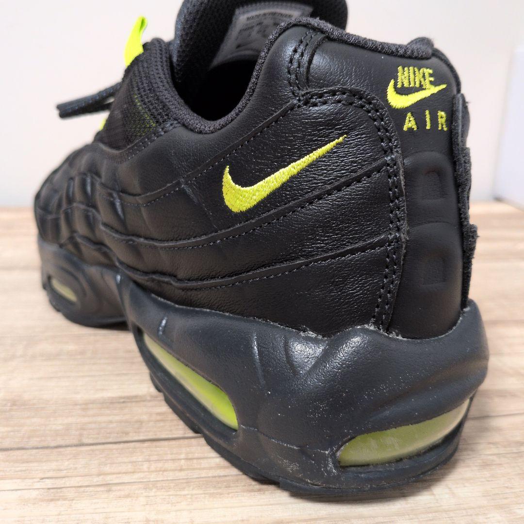 Nike Air Max 95 ブラックネオン