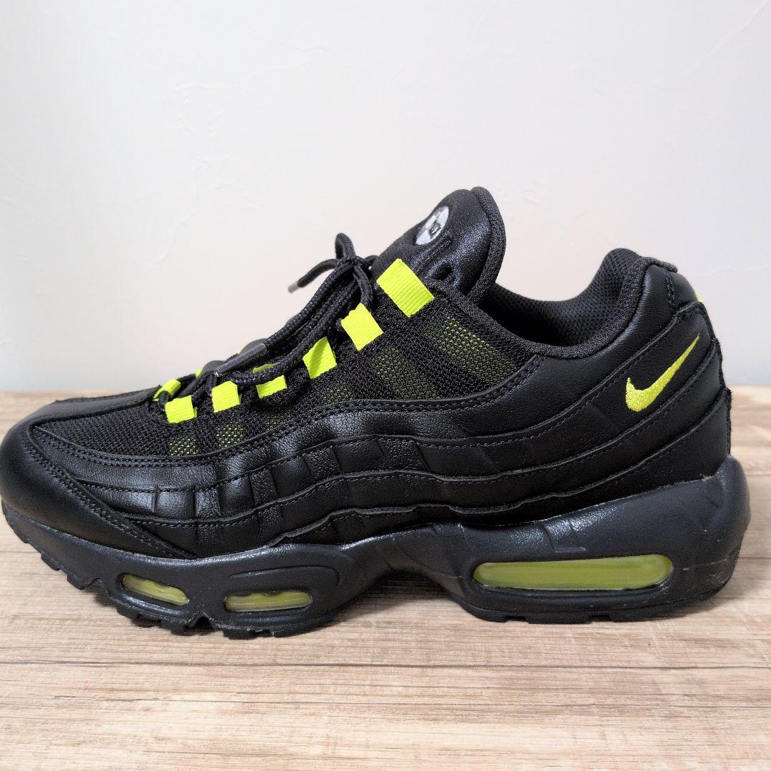 Nike Air Max 95 ブラックネオン