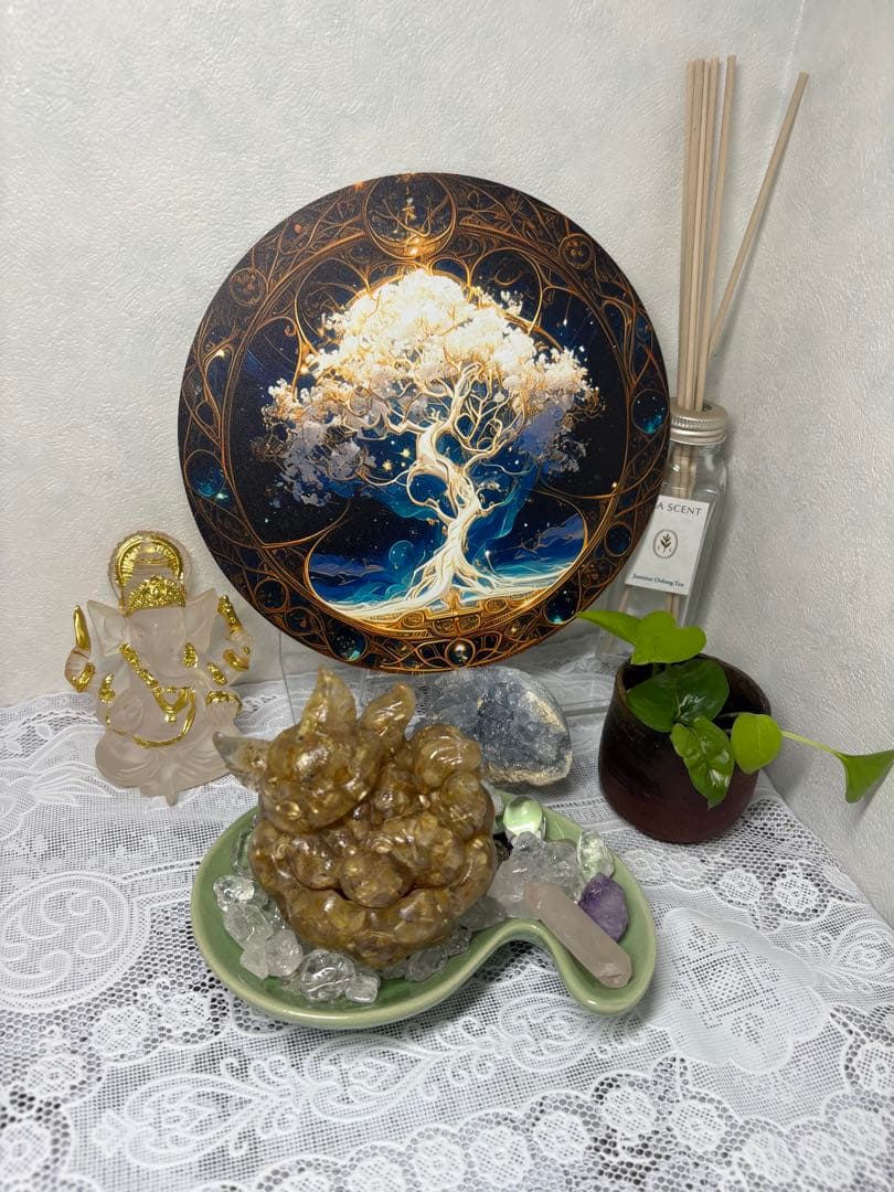 オルゴナイト 九尾の狐小物入れ ゴールドルチルクォーツ