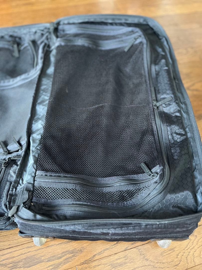 アンダーアーマーのキャリーカート