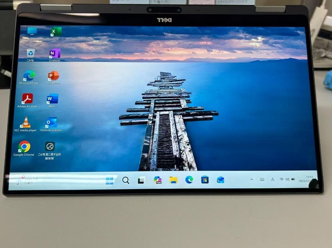 DELL XPS 13 9365 / i5-7Y75 / タッチパネル機能搭載