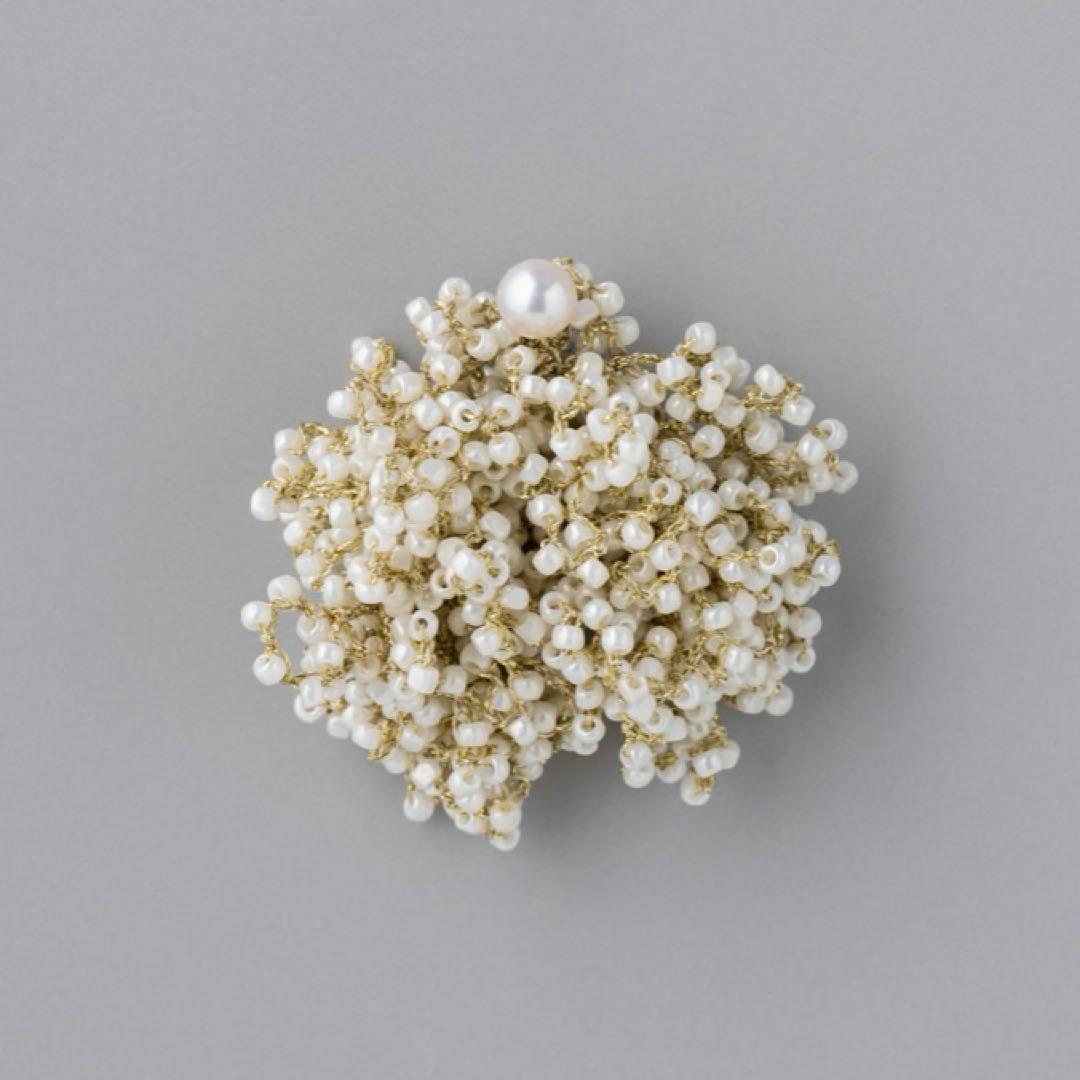 fua accessory 始まりの時 ピアス Ｌアイボリー　片耳用