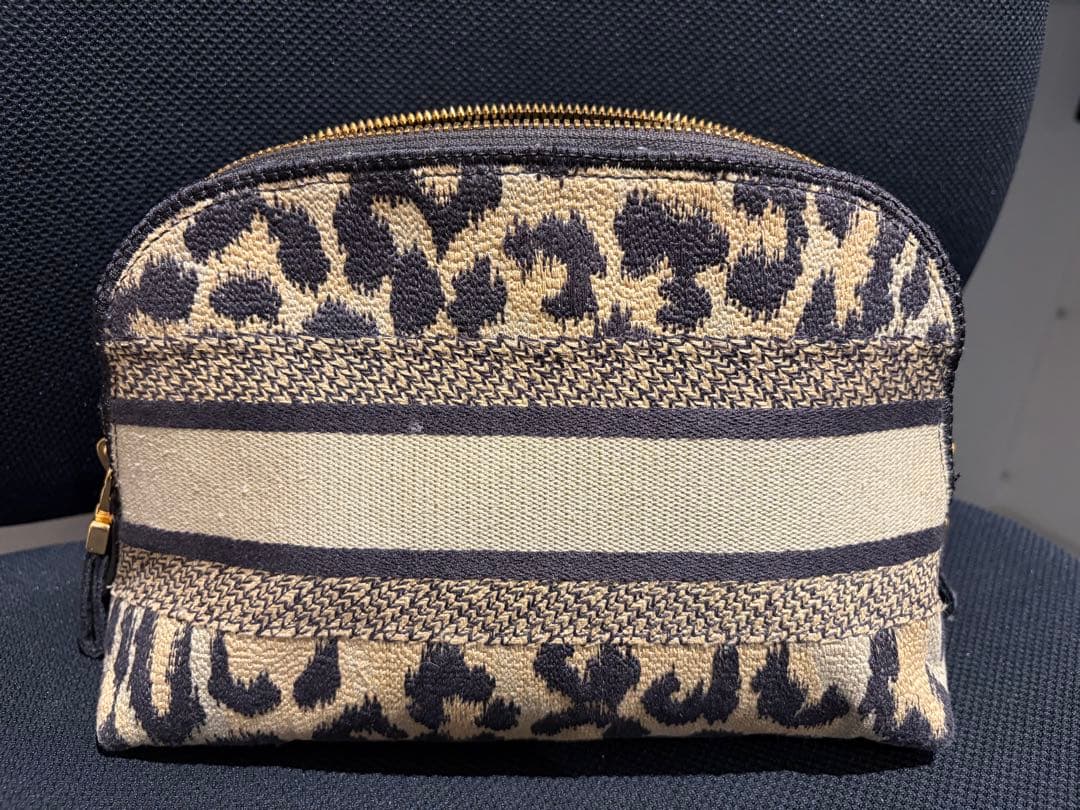 CHRISTIAN DIOR ヒョウ柄ポーチ