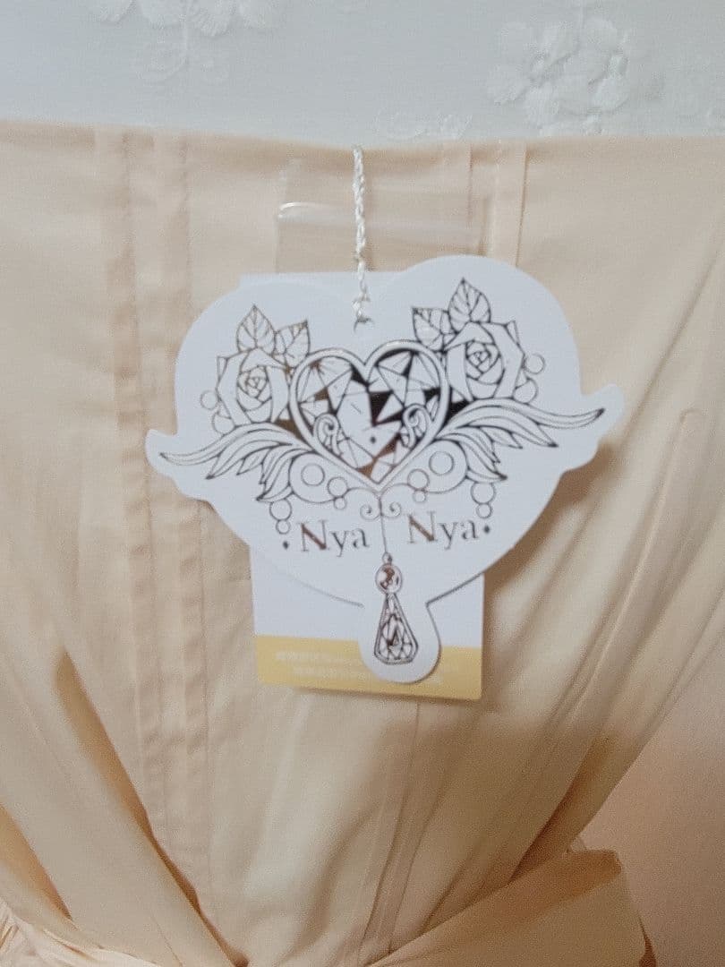 NyaNya Strawberry Flowers on the Hill柄