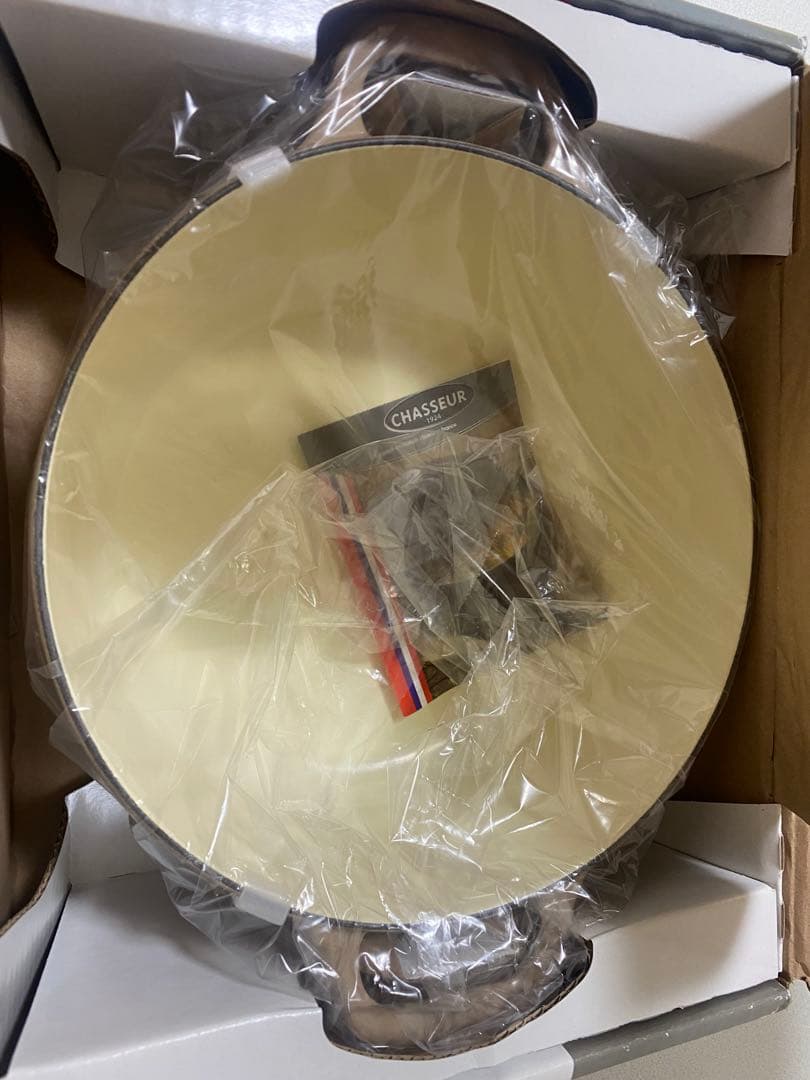 シャスールCHASSEUR 鋳鉄製両手鍋マロングラッセ 24cm 新品未使用