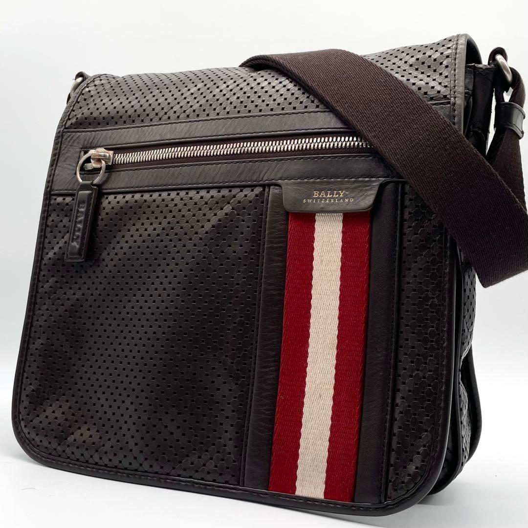 【美品】BALLY メッセンジャーバッグ パンチング レザー ブラウン トレスポ