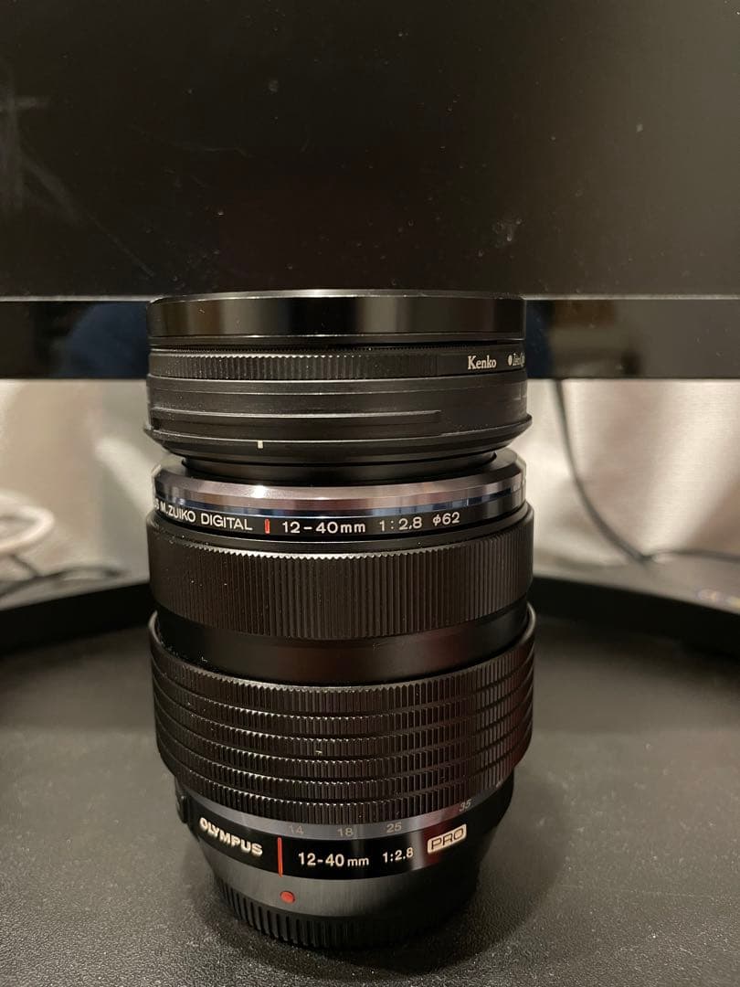 OLYMPUS 12-40mm f/2.8 ズームレンズ