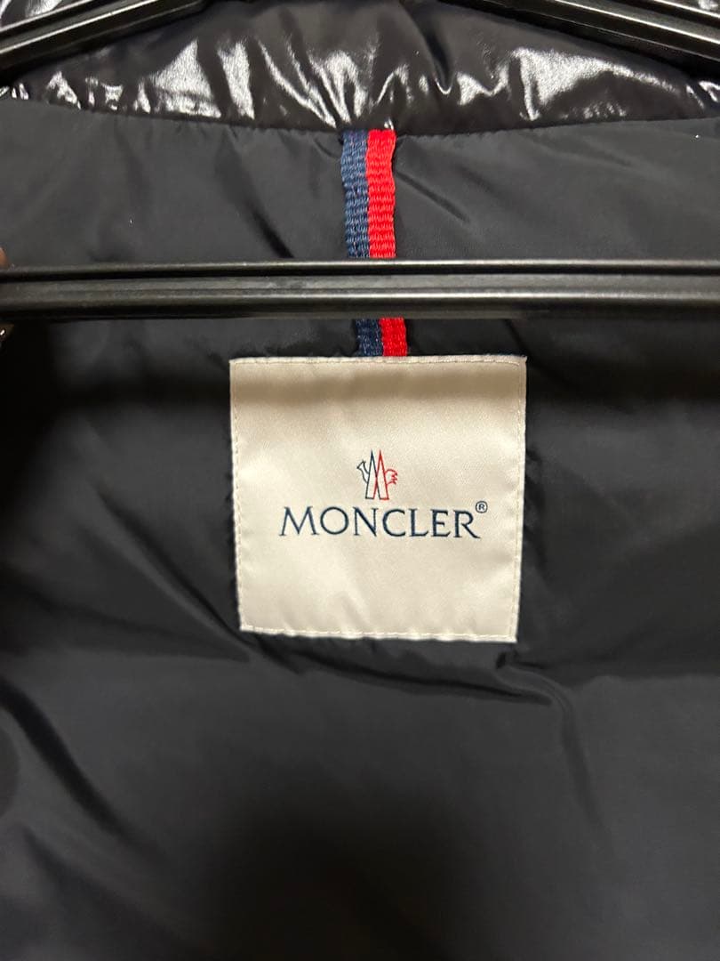 MONCLER モンクレール　キッズ　14A レディース着用可能　ダウンベスト