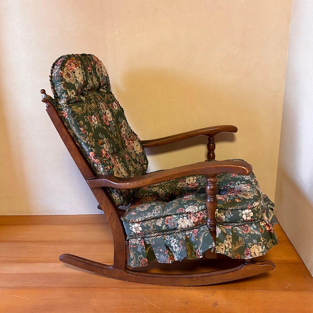 冬におすすめソファ 美品　人気　飛騨産業　キツツキ　ロッキングチェア