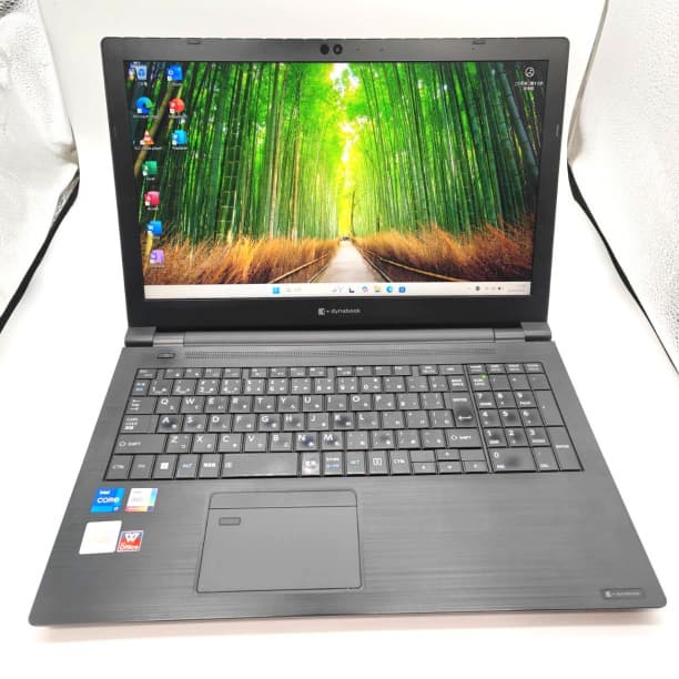 SSD512GB 第11世代 i7 16GB バッテリ◎ 15 ダイナブック