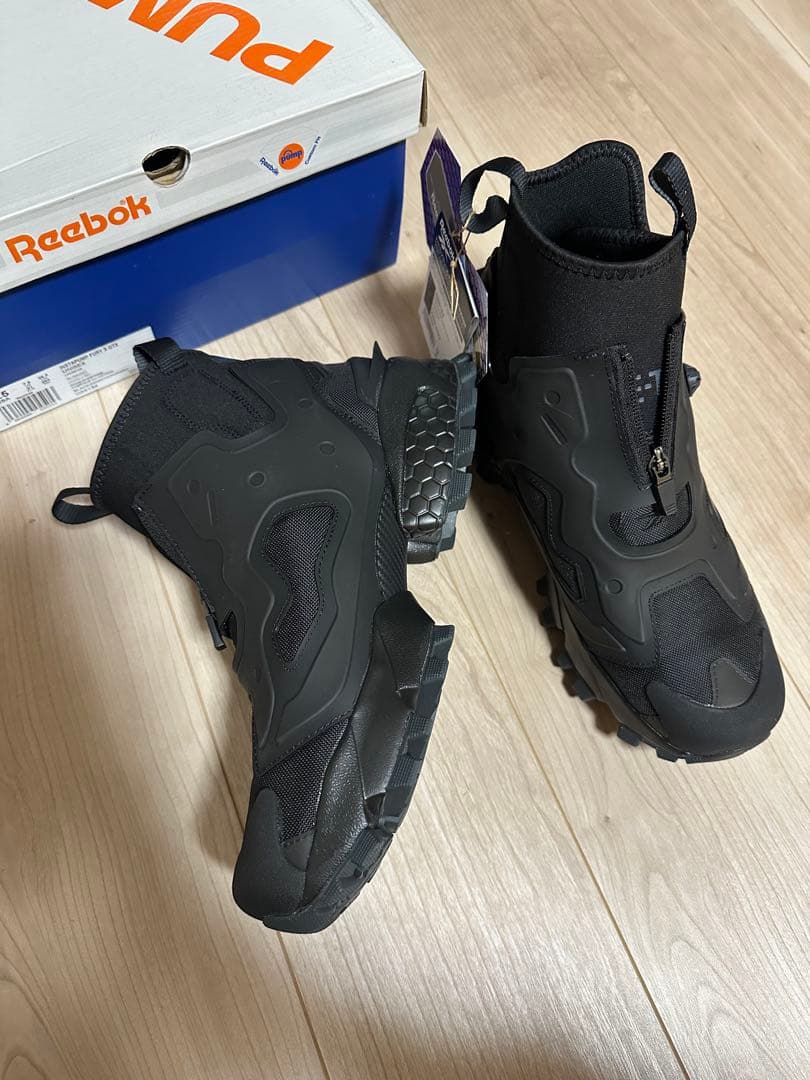 Reebok Pump ブラック スニーカー