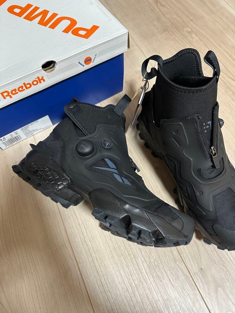 Reebok Pump ブラック スニーカー