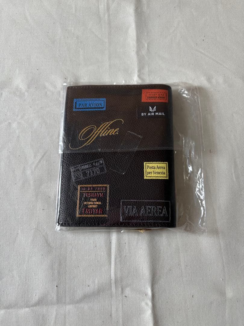 未開封Deuxieme Classe BTN Passport Holder