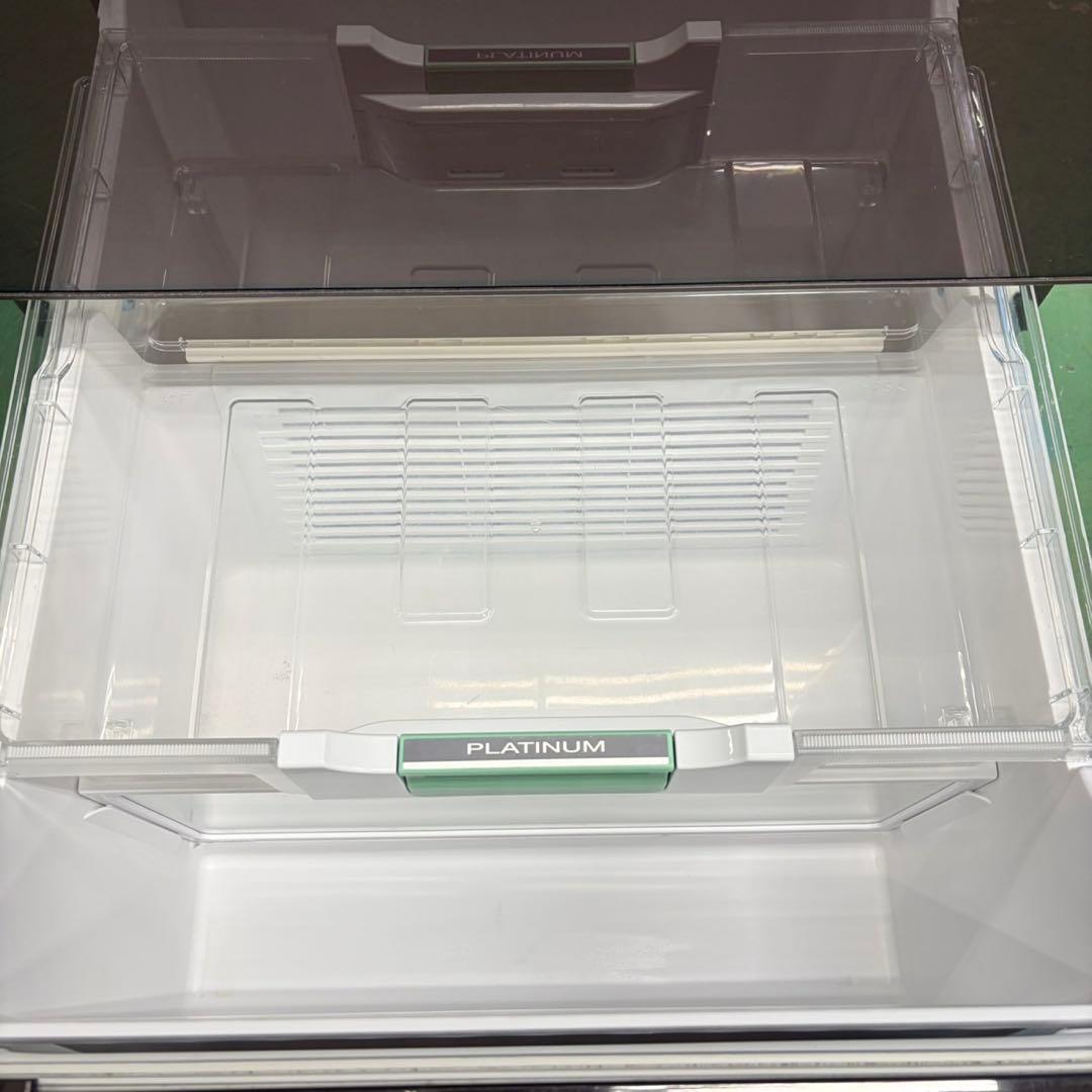 635 関東圏配送　大人気　鏡面デザイン　右開き　400L強　極美品　5ドア