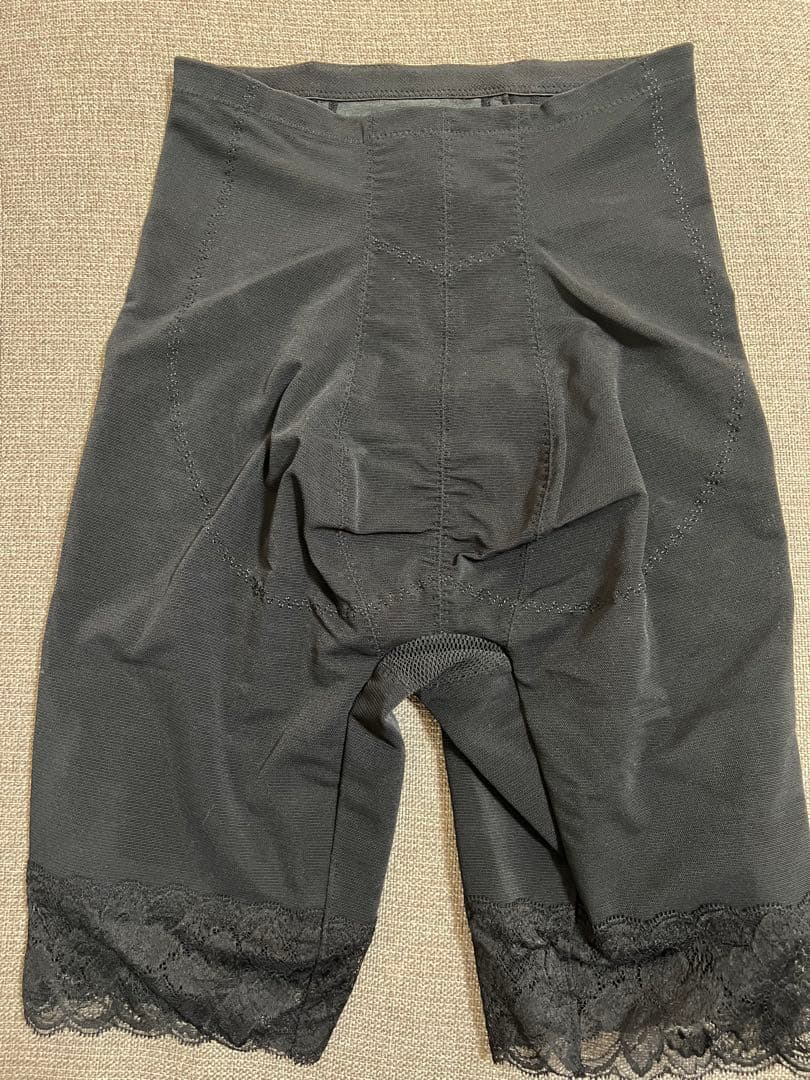 グラントイーワンズ　レギュラーガードル　70