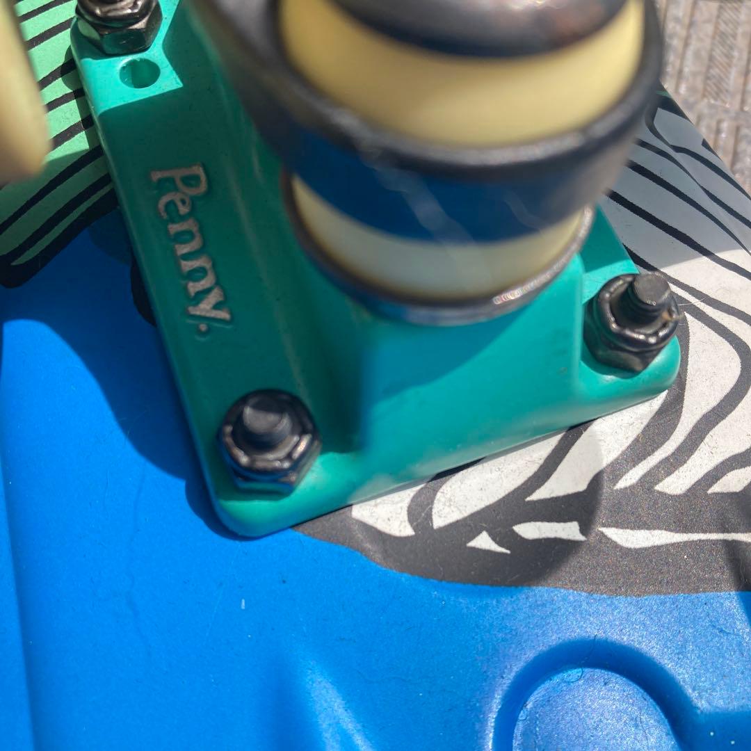 Penny スケートボード 青と白の波模様