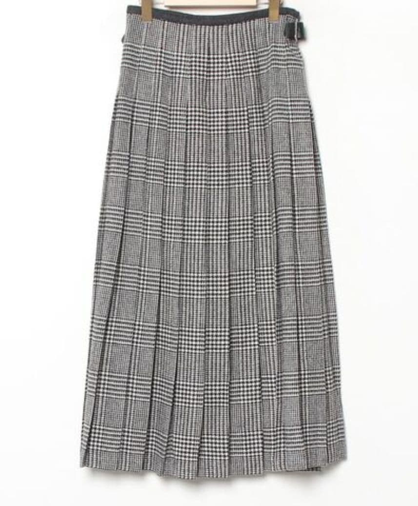 未使用O'NEIL of DUBLINキルトロングスカートツイードグレンチェック