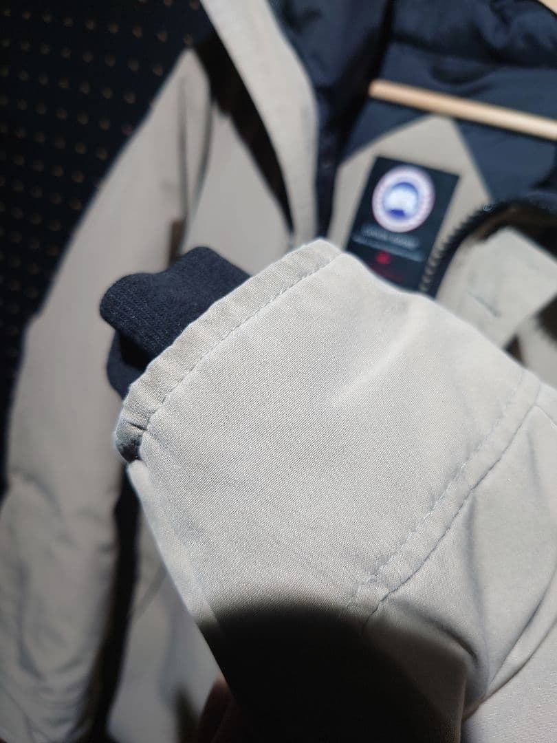 カナダグース名作「シャトーパーカ」Mサイズ