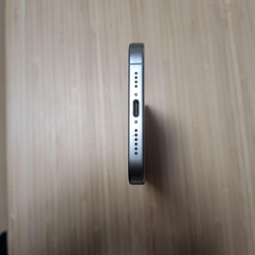 Apple iPhone 15 Pro max 本体　SIMフリー