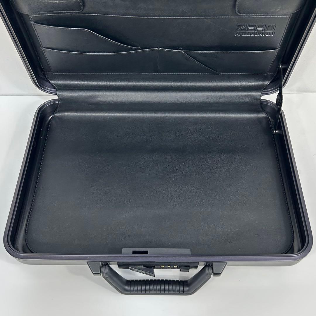 ギャランティー付き ゼロハリバートン アタッシュケース 軽量 ブラック
