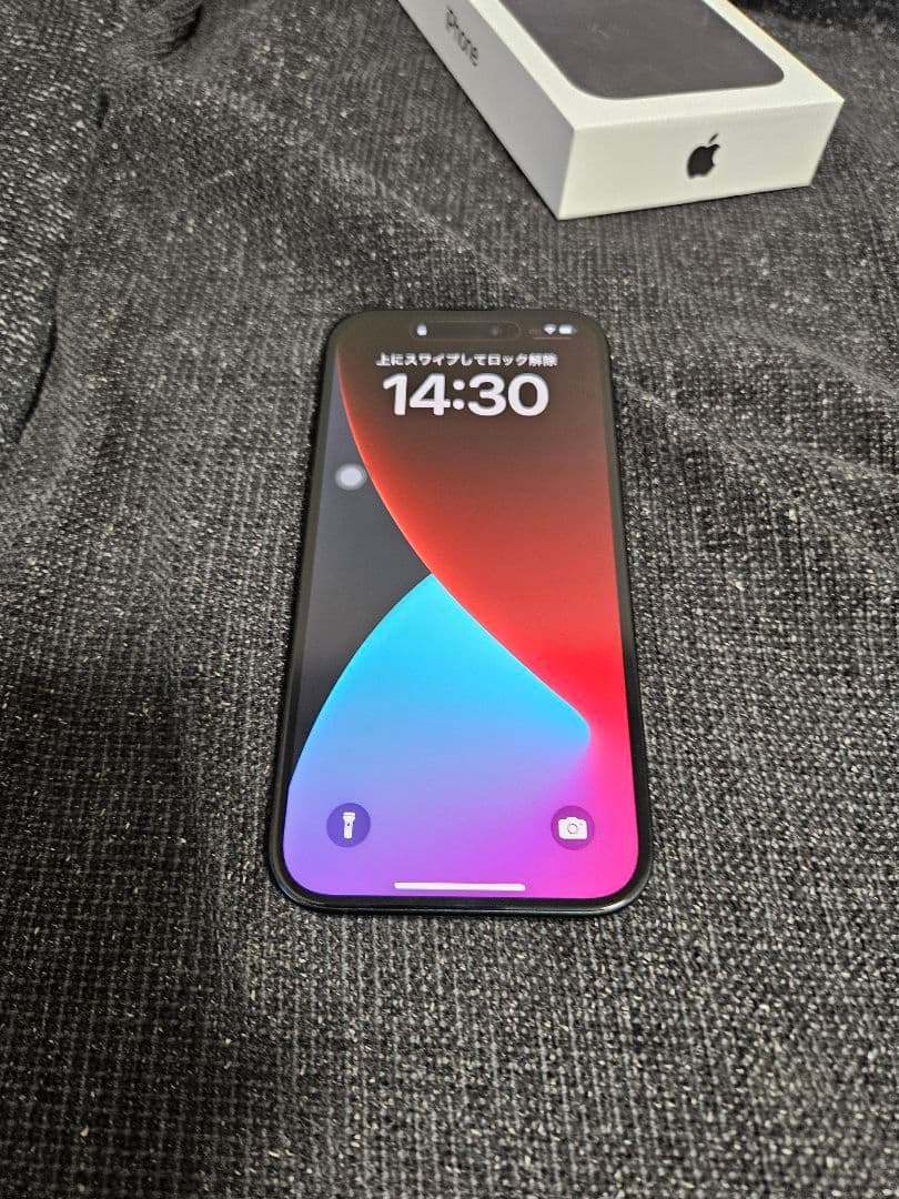iPhone 16 128GB ブラック 本体 バッテリー容量100%