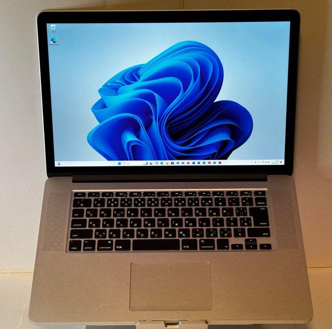 MacBook Pro 15インチ Windows 11 Office