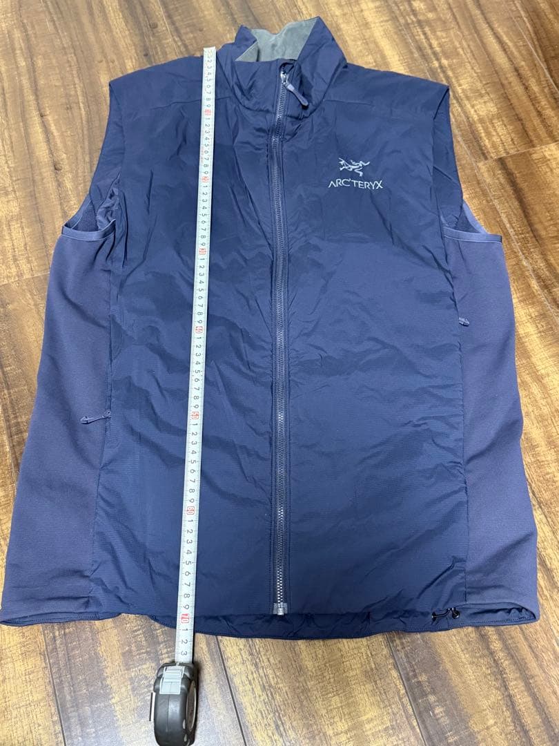 アークテリクス atom ベスト