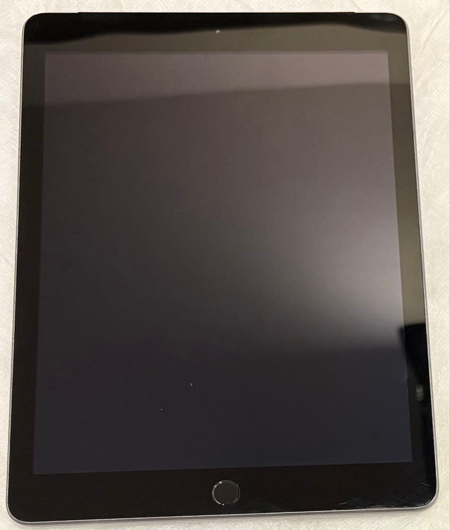 り*や様 iPad 5世代 32GB スペースグレー