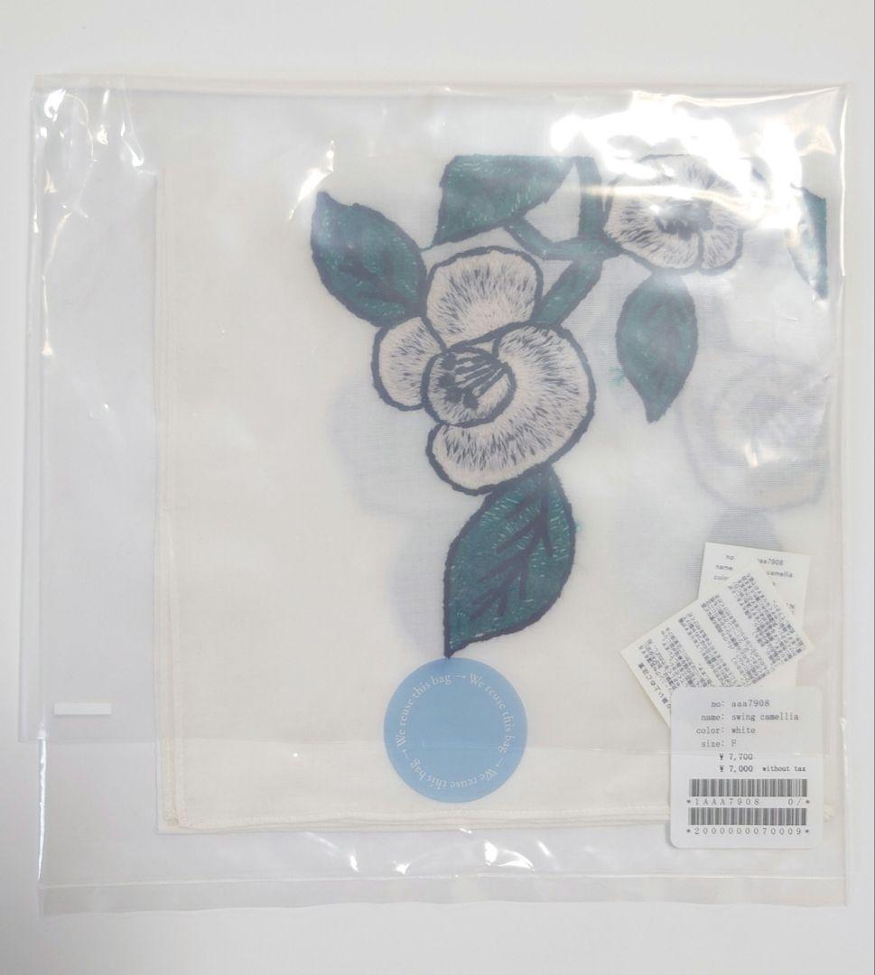 新品★ミナペルホネン ハンカチ スイングカメリア　swing camellia