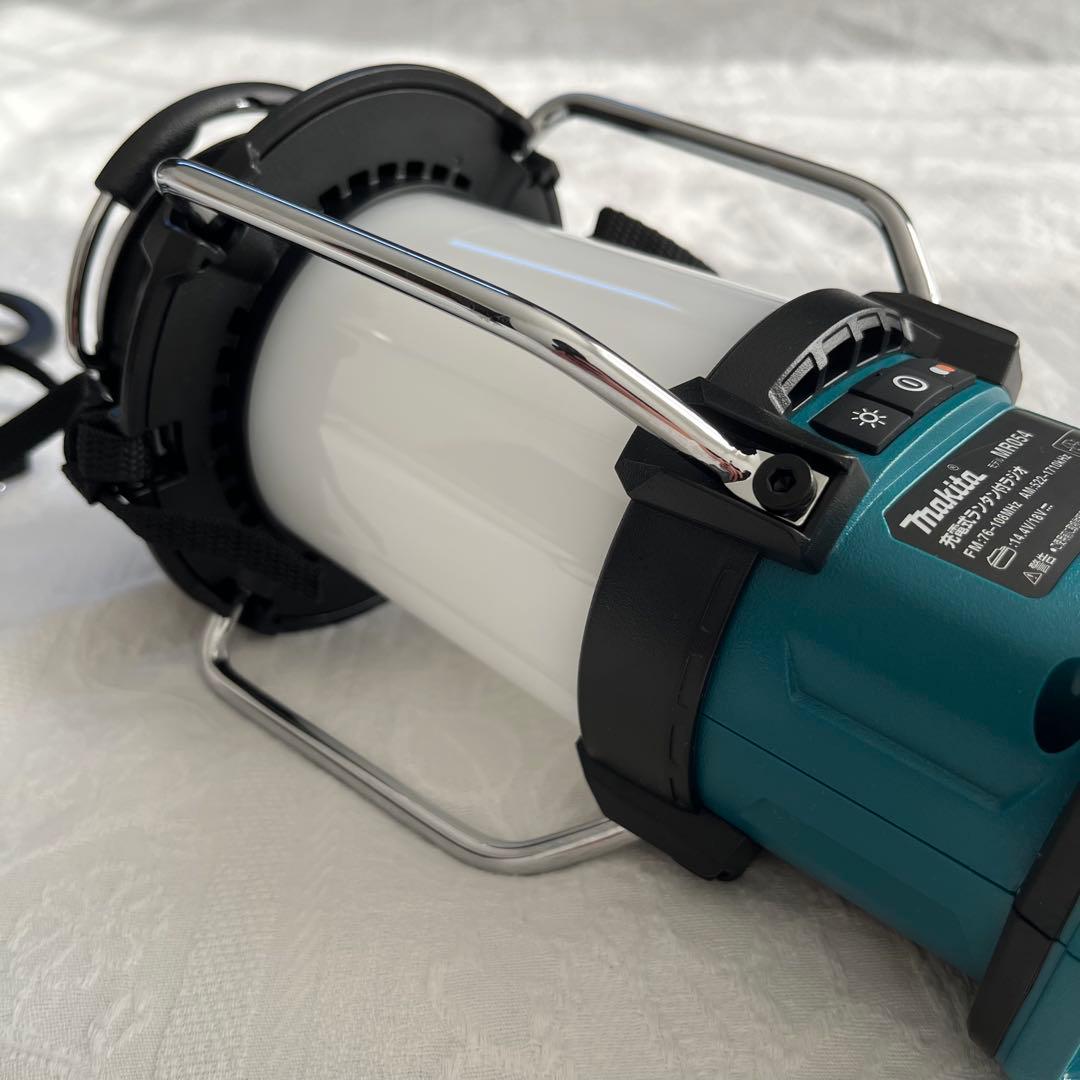 【極美品/使用回数3回】【定価18810】マキタ充電式ランタンラジオ MR054