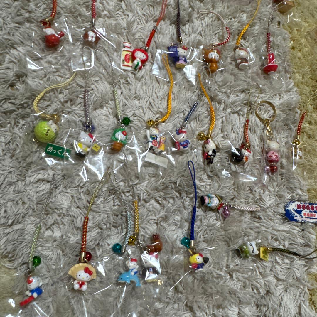 ご当地キティ　59個　まとめ売り【5294