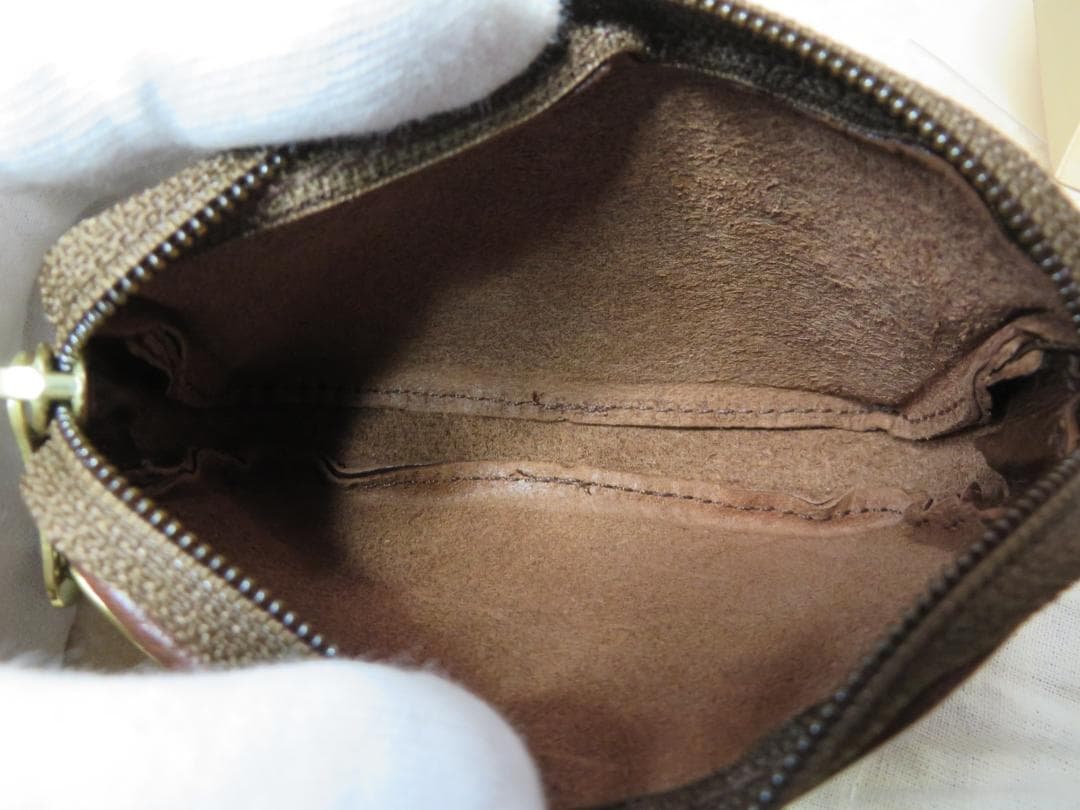 IL BISONTEイルビゾンテ　ケース　メンズレディース未使用