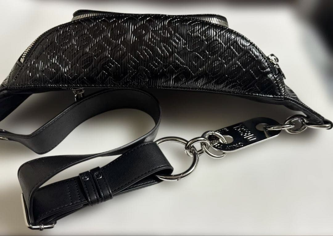 なつ【極美品】【希少】ディーゼル　DIESEL　ウエストバッグボディバッグ