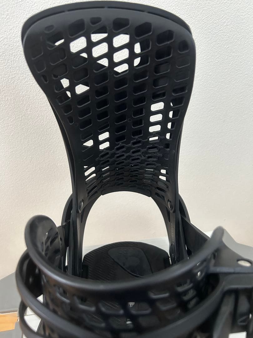 BURTON GENESIS ビンディング BURTON EST （Mサイズ）