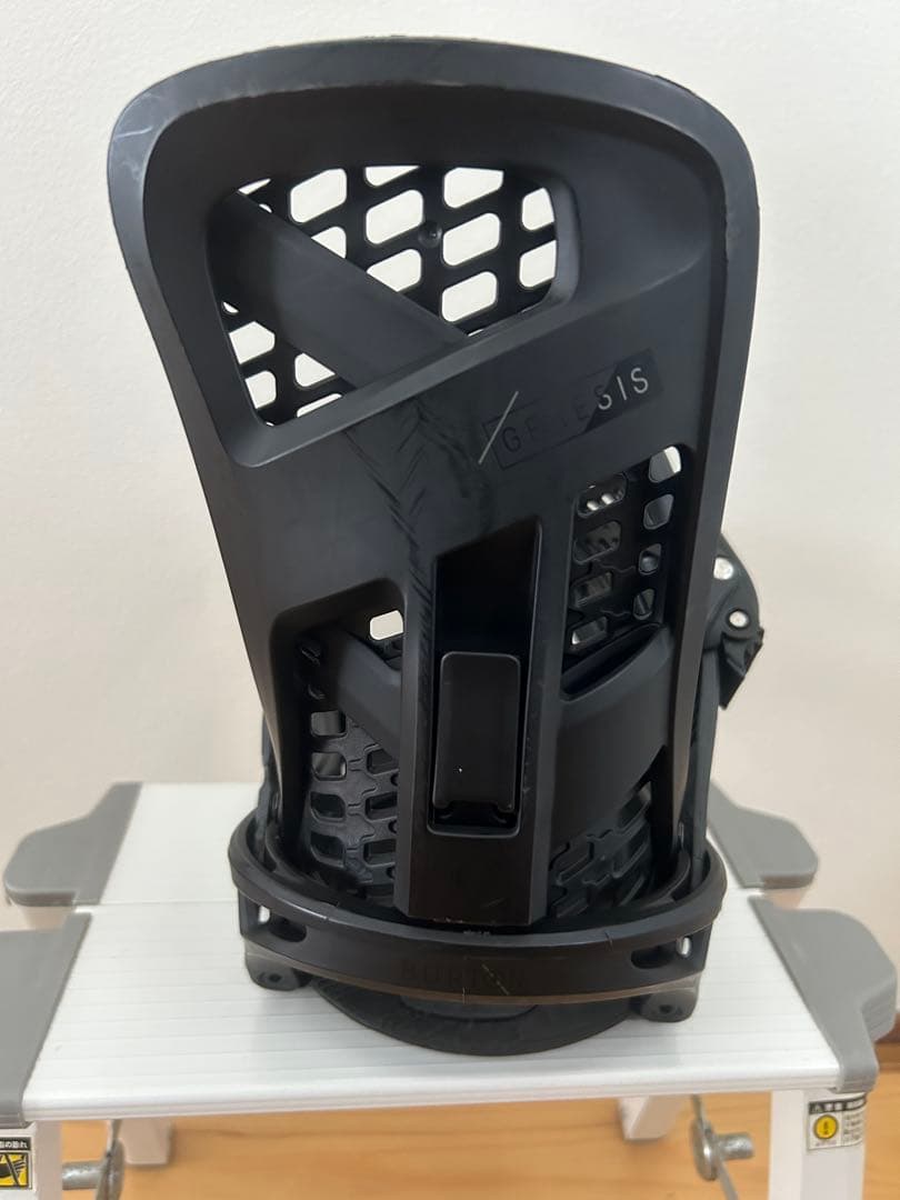 BURTON GENESIS ビンディング BURTON EST （Mサイズ）