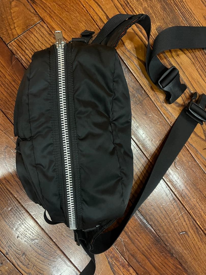 ブ*ー様 ポーター　タンカー　ボディバック