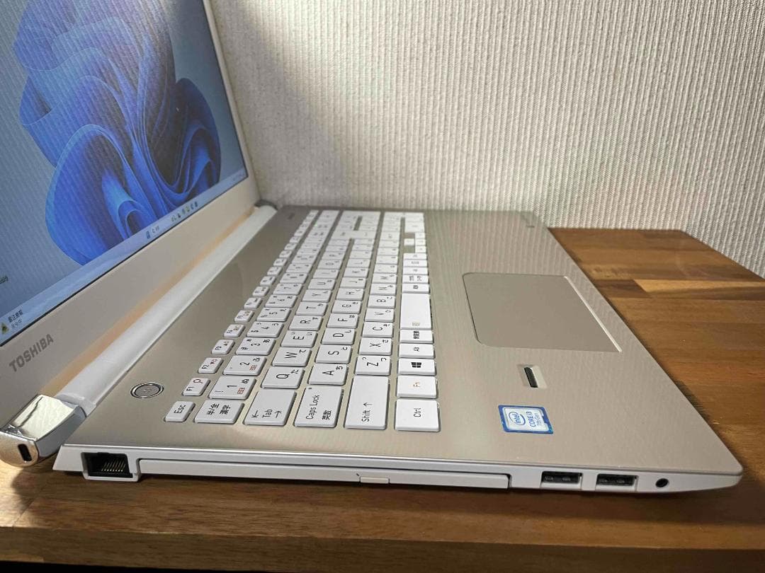 Win11 Office 良品 dynabook メモリ8GB SSD256GB