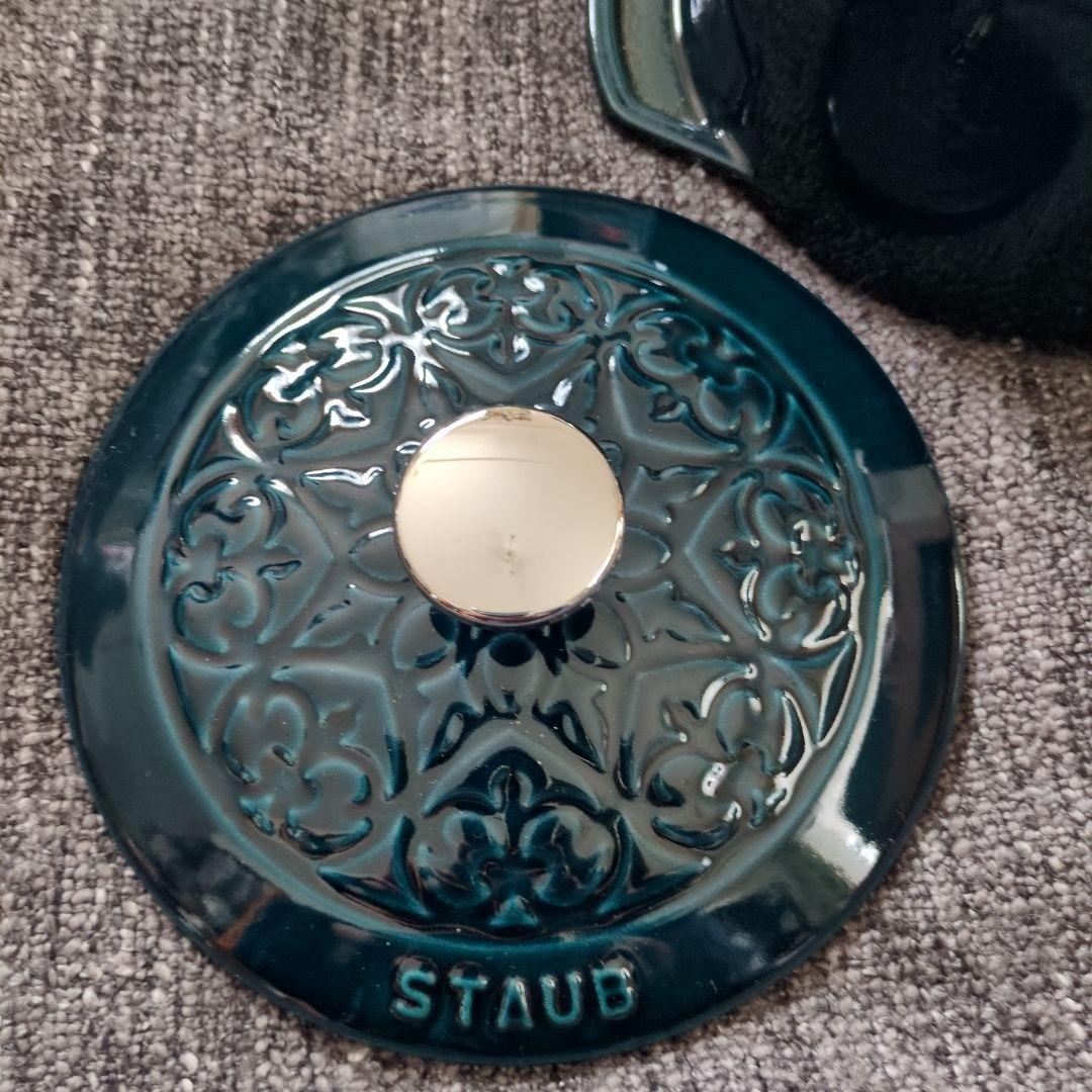 STAUB ココット de ゴハン ラメール リリー М 新品 シリアルあり