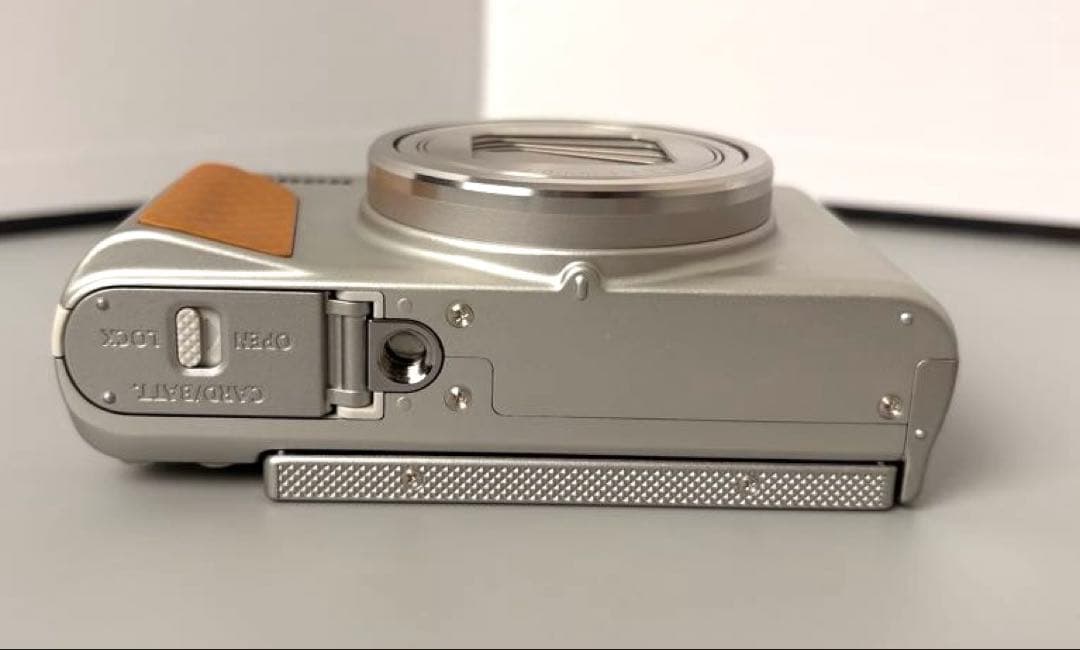 美品 Canon PowerShot SX740HS 箱 説明書あり カメラ