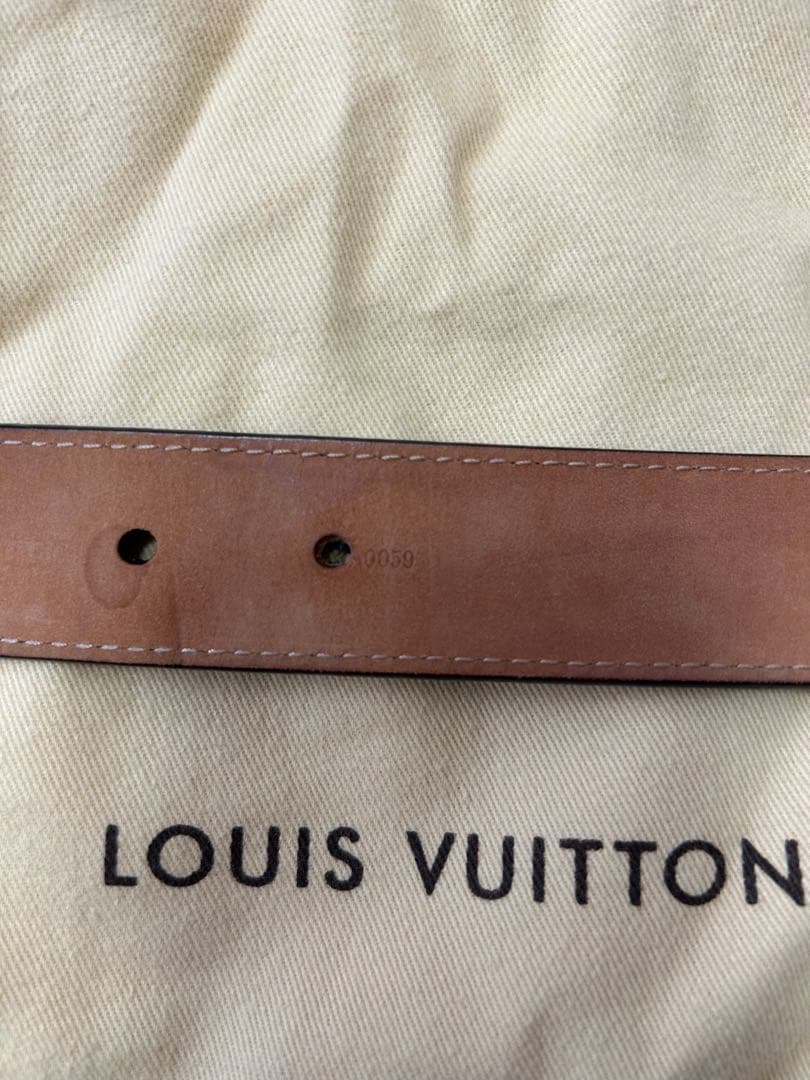 LOUIS VUITTON ルイヴィトン エピ ブラックベルト 80/32