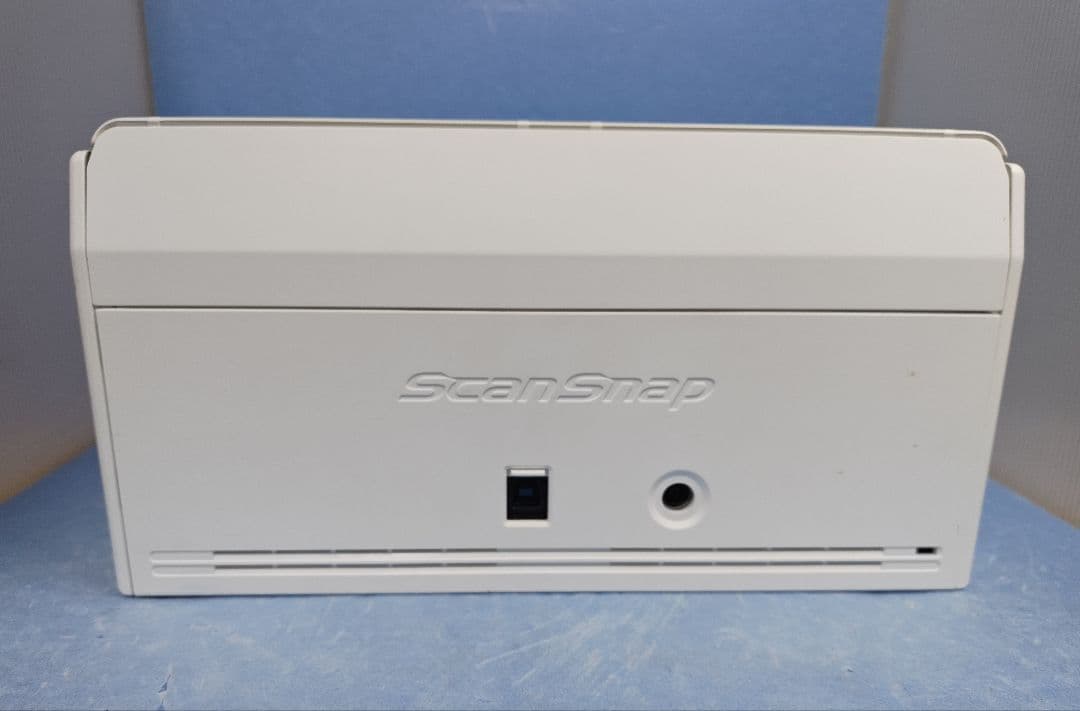 たまった書類を一気にスキャン 富士通 ScanSnap iX1500（白）使用並