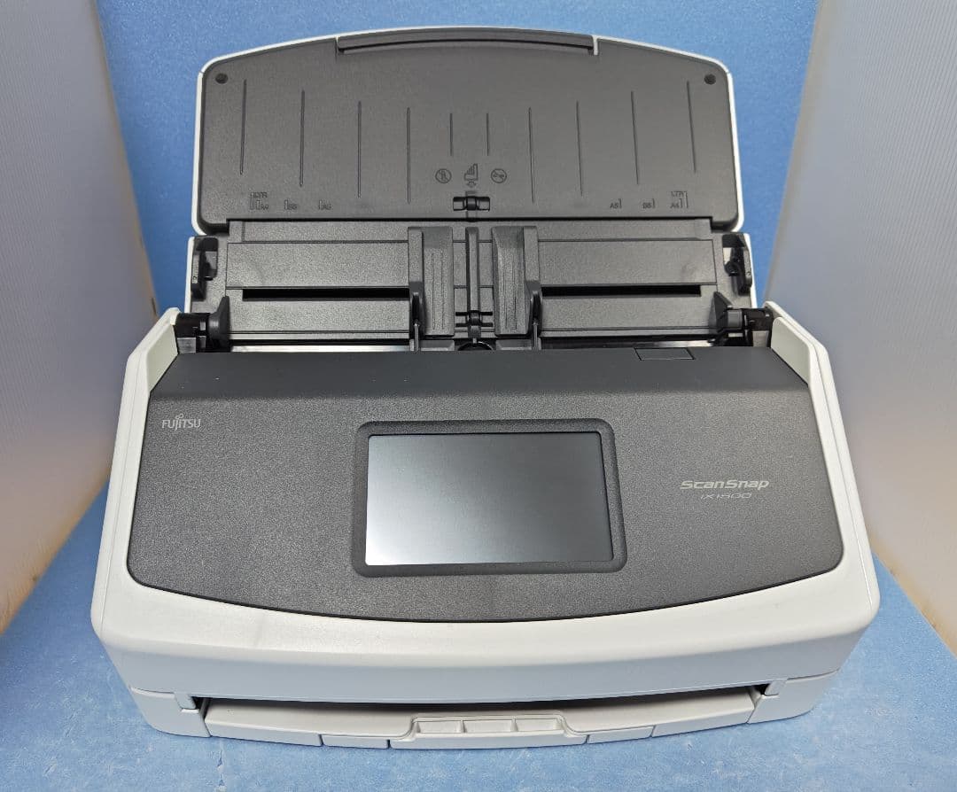 たまった書類を一気にスキャン 富士通 ScanSnap iX1500（白）使用並