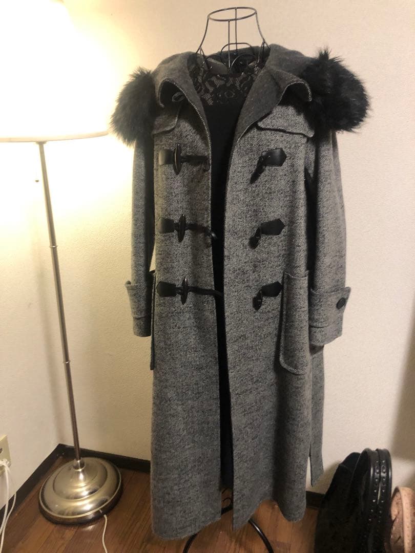 【美品】グレースコンチネンタルヘリンボーン フェイクファーロングダッフルコート