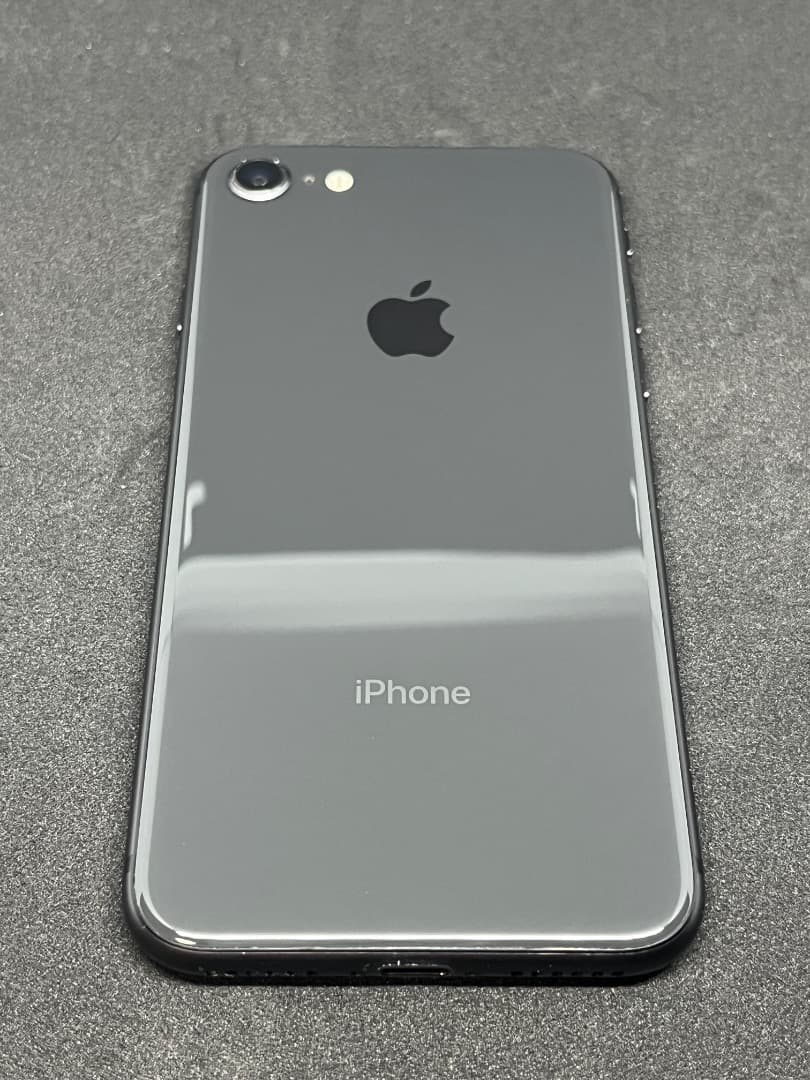 iPhone 8 256GB Space Gray 本体のみ