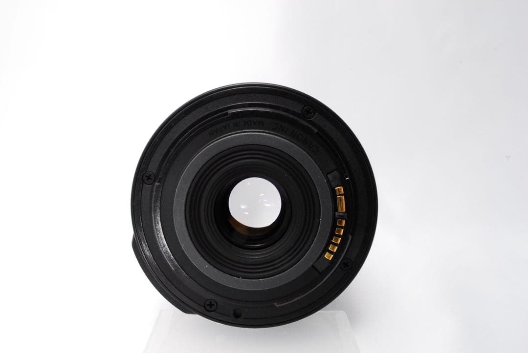 Canon Kiss X4 一眼レフ⭐️美品⭐️手ぶれ補正あり❗️付属品付きすぐ使える