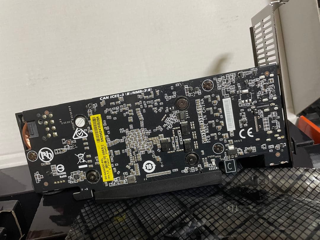 GIGABYTE GeForce RTX4060搭載 グラボロープロファイル