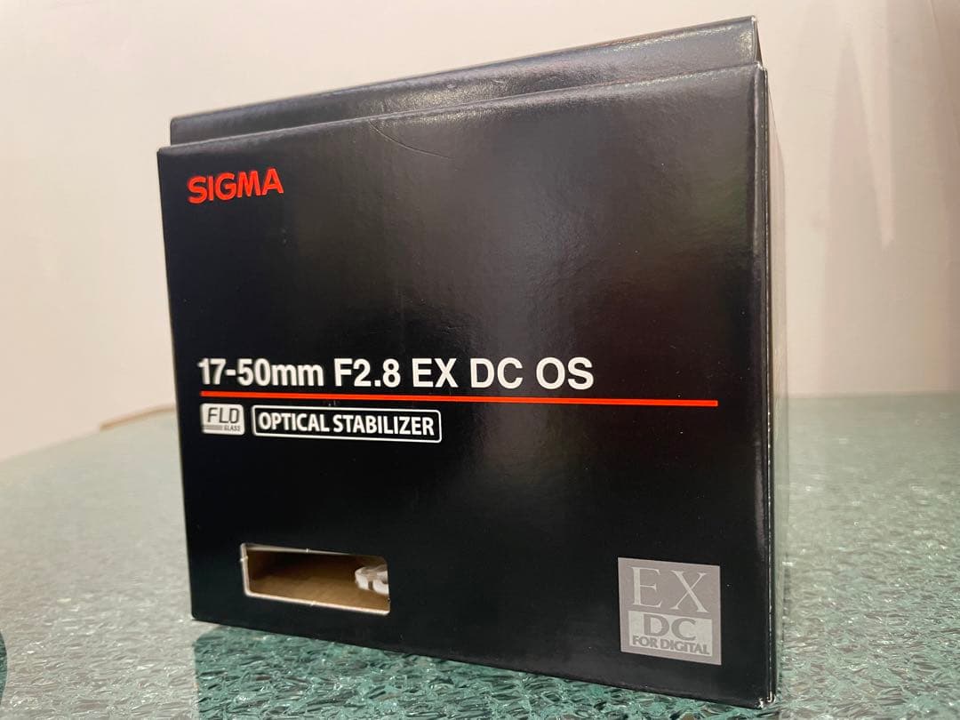 SIGMA 17-50mm F2.8 EX DC OS ズームレンズ　再値下げ