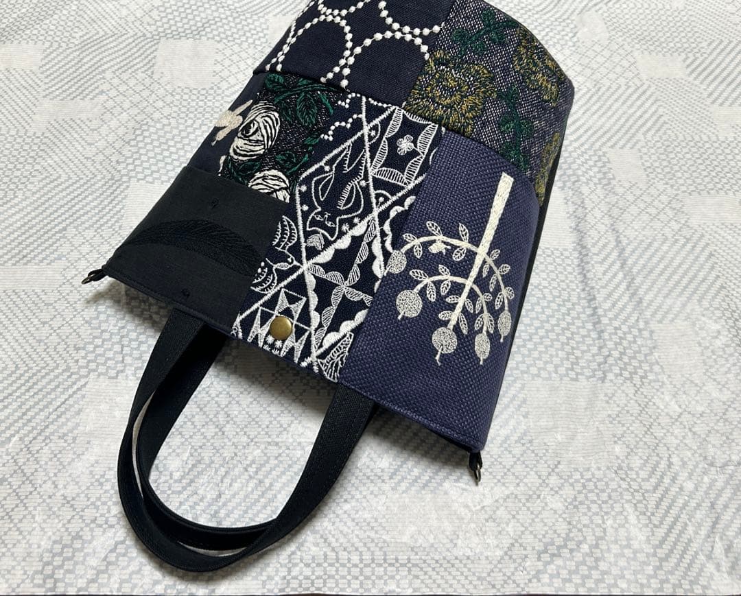 ハンドメイド ミナペルホネン パッチのバケツトート