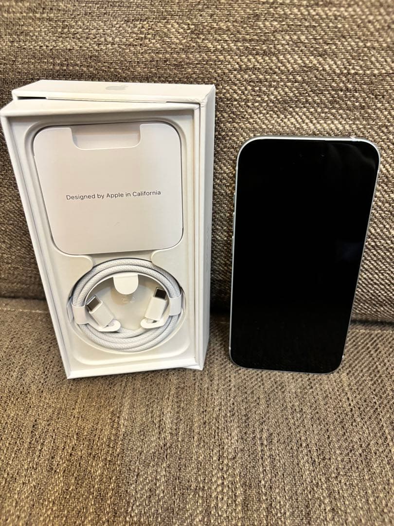 ✨Apple iPhone 15 ブルー 美品✨